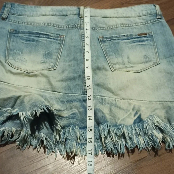 STS Blue Asymmetrical Distressed Frayed High  Waisted Denim Mini Skirt A40 - Picture 6 of 6